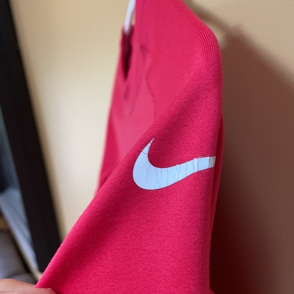 NIKE THERMA-FIT Fuchsia Running Top Size Small - Picture 3 of 7